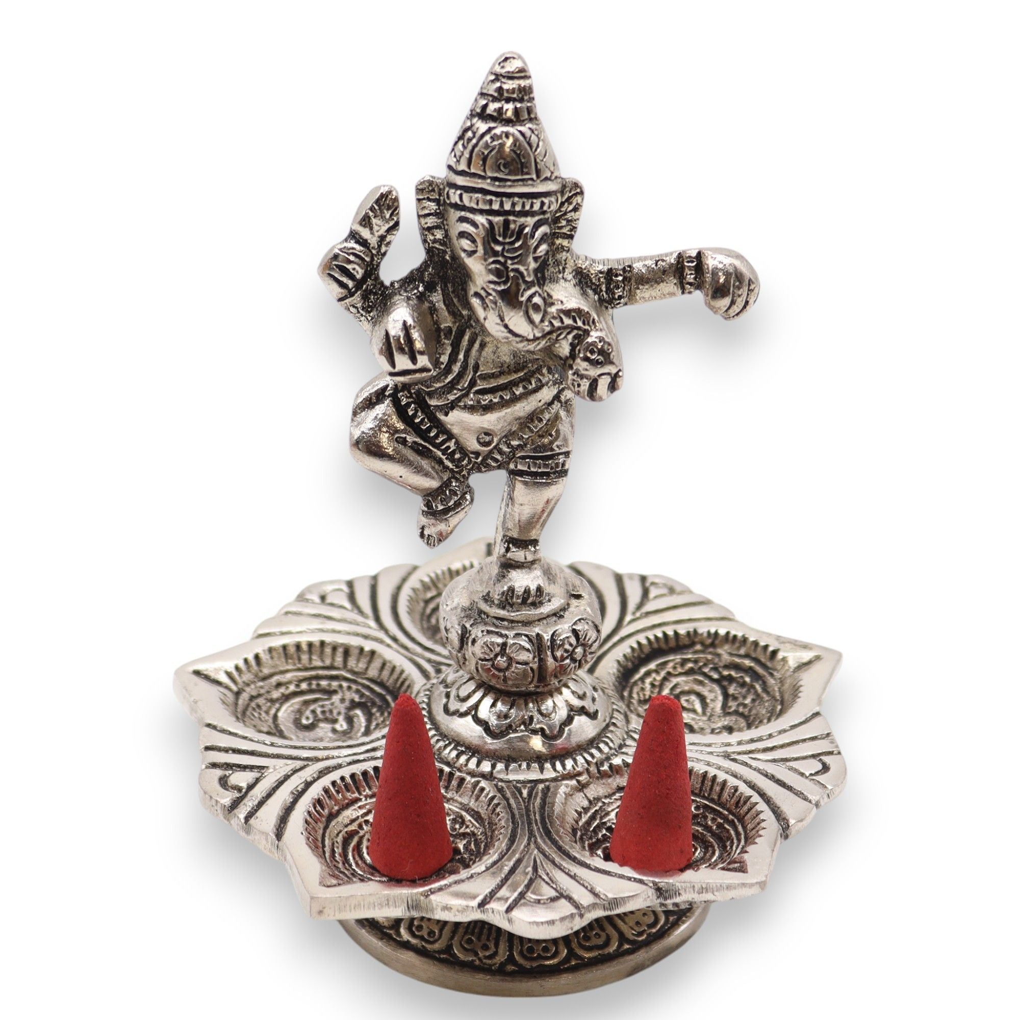 porte-encens ganesha avec cônes d’encens allumés créant une ambiance spirituelle et apaisante