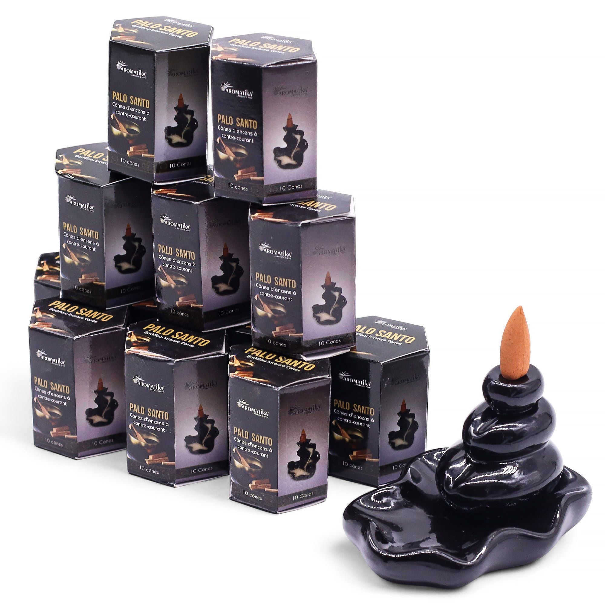 plusieurs boîtes d’encens backflow masala aromatika parfum palo santo empilées pack de 10 cônes d’encens
