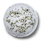 Bombe de bain au sel de l’Himalaya avec romarin et sauge pour clarifier l’esprit et favoriser la concentration