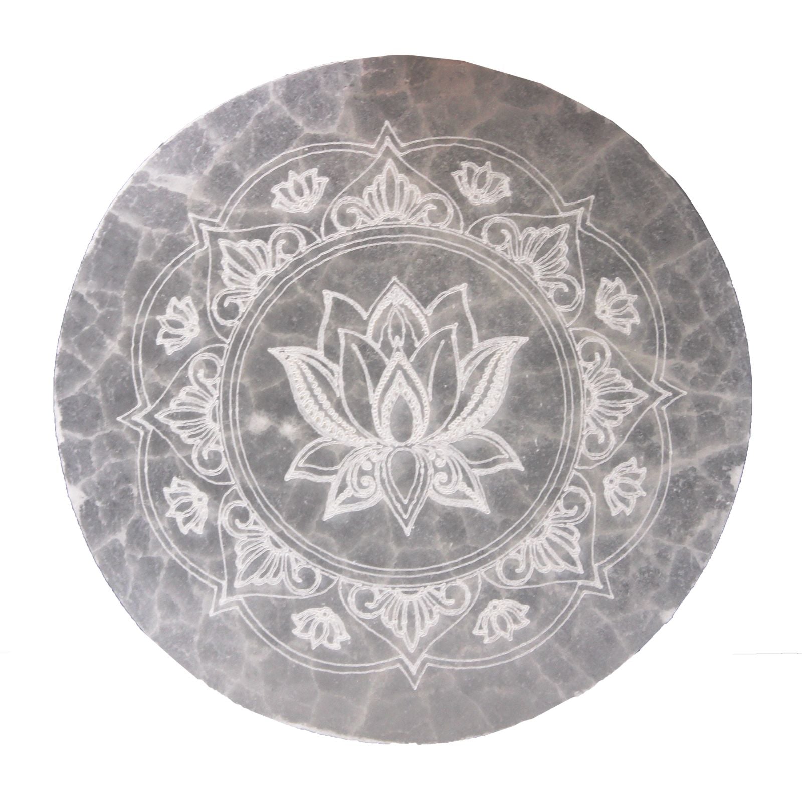 Plaque en selenite avec motif lotus mandala pour purification energetique et rechargement des pierres