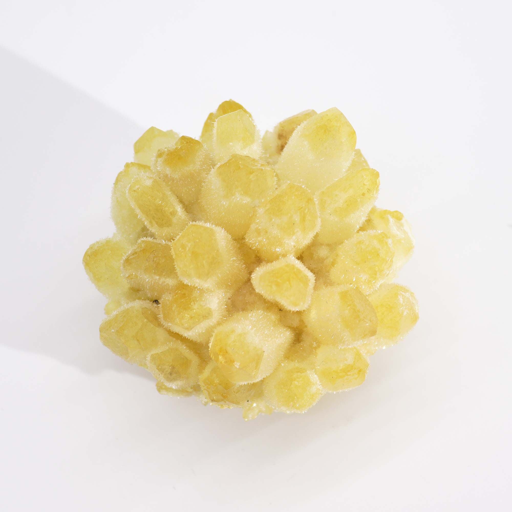 détail cristaux quartz jaune cluster pierre naturelle