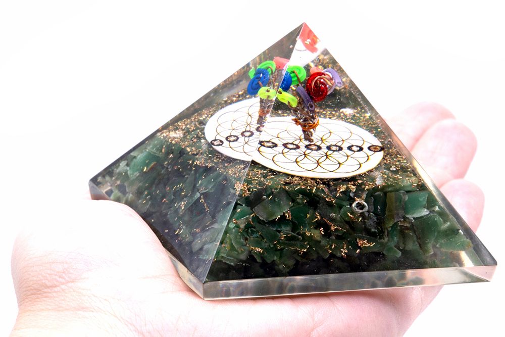 Pyramide Orgonite Aventurine Verte | Fleur de Vie 70 mm