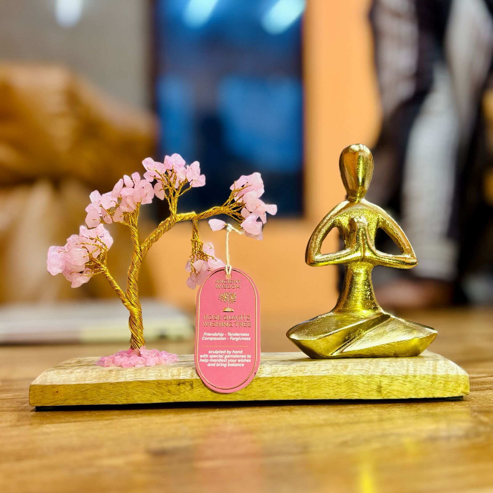 Arbre de Quartz Rose & Figurine Yoga | Décoration Zen Naturelle