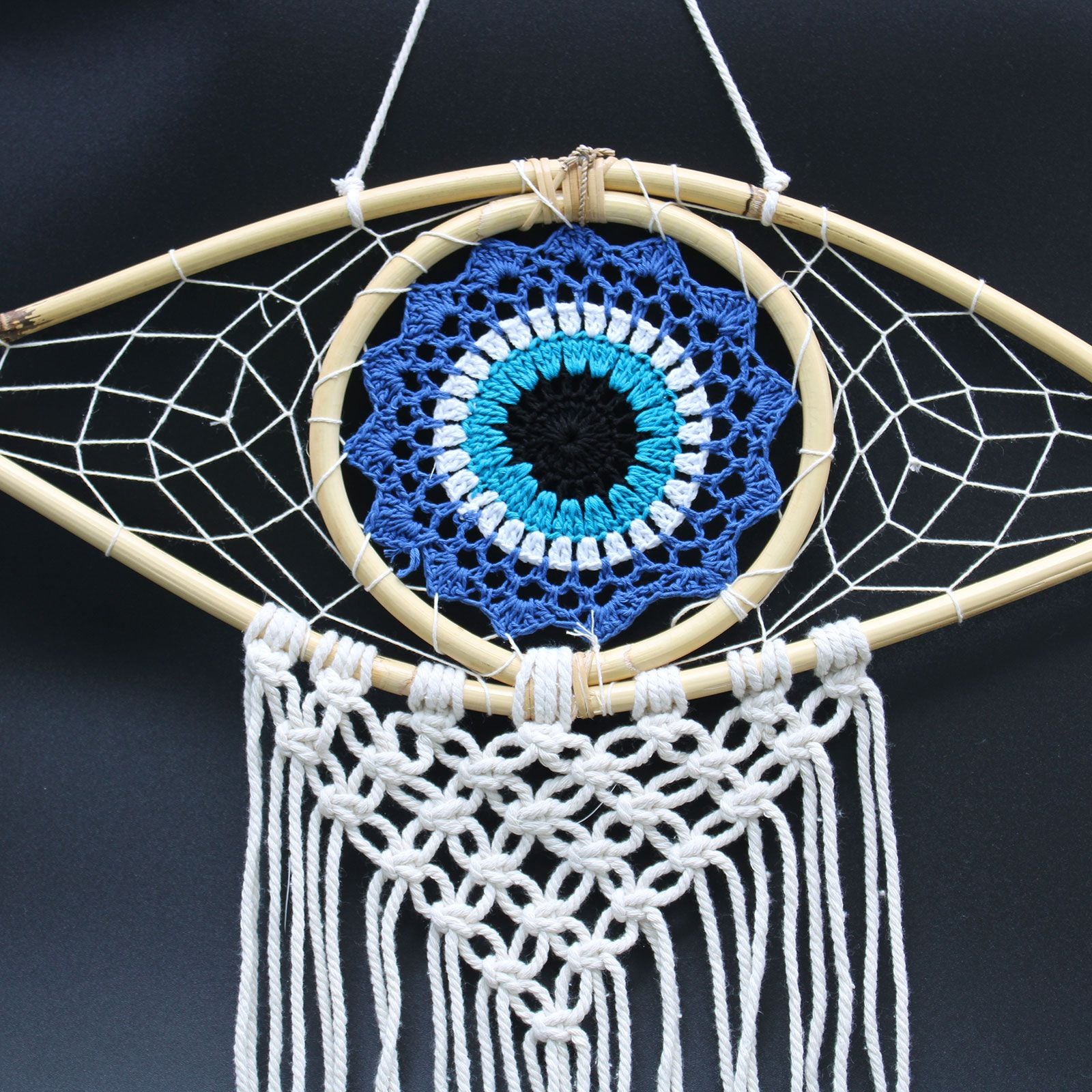 Atrapasueños de Protección - Med Macrame Ojo Turco Azul/Blanco/Negro