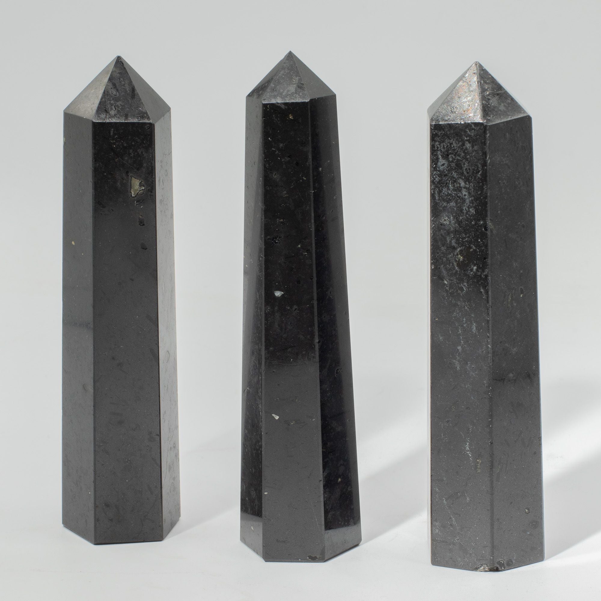 Obélisque Tourmaline Noire Six Faces | Décoration Zen & Ancrage