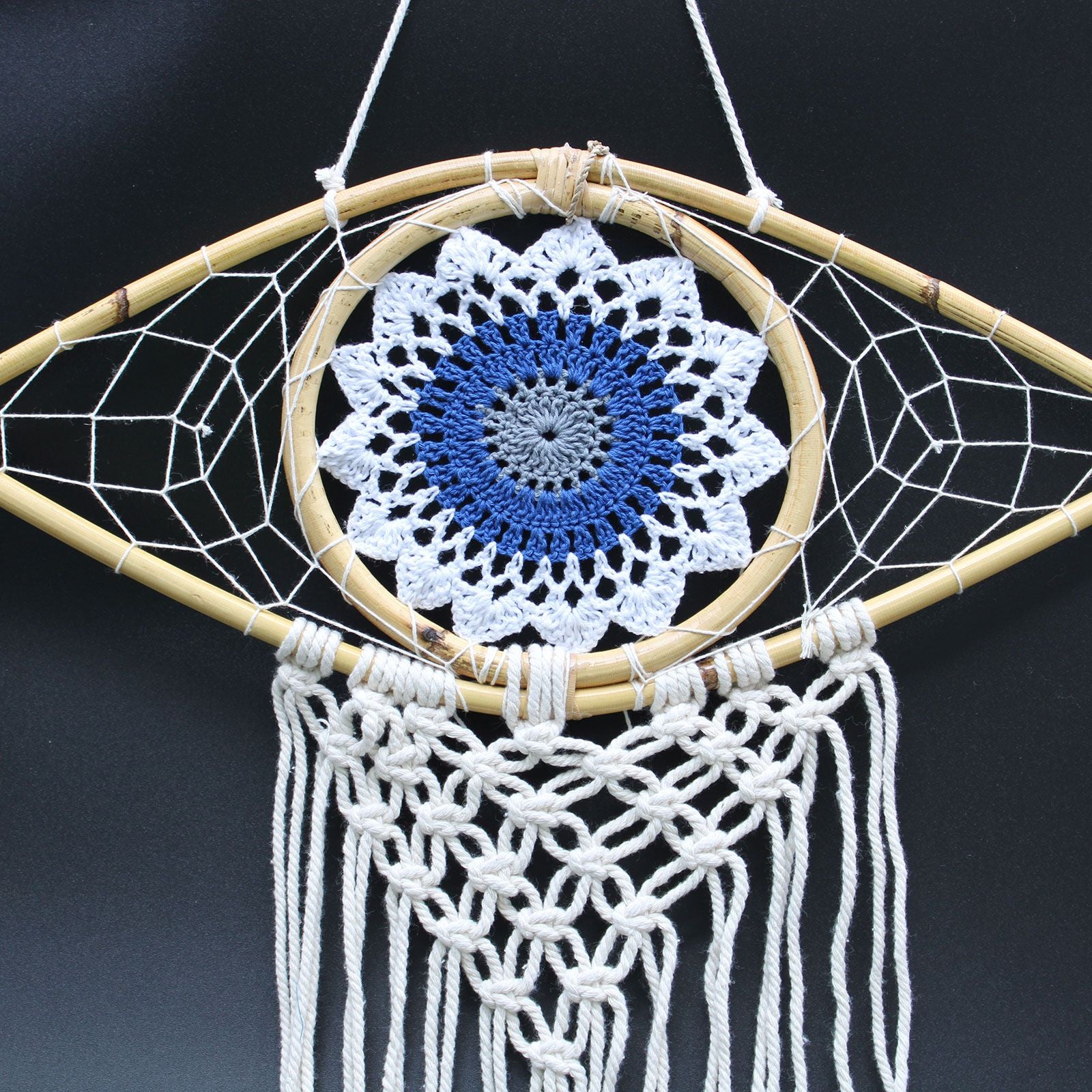 Atrapasueños de Protección - Med Ojo Macramé Blanco/Azul/Gris