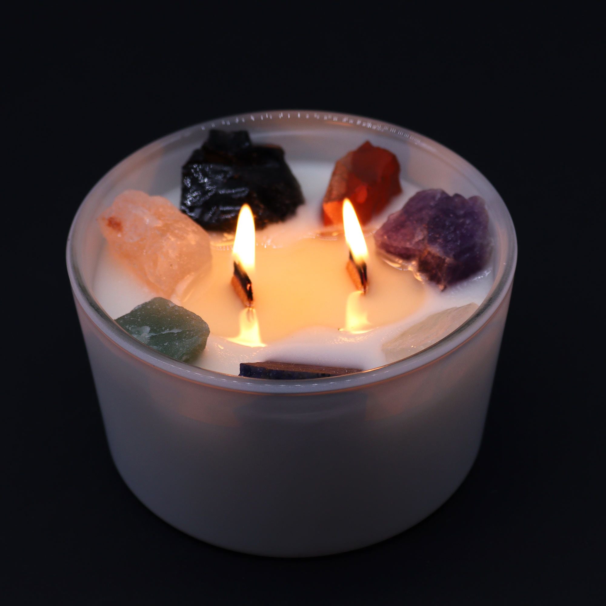 bougie chakra 7 chakras allumee ambiance relaxante