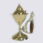 grand brûleur d’encens pour cônes en laiton poli avec couvercle perforé et manche bois utilisé pour rituels et méditation