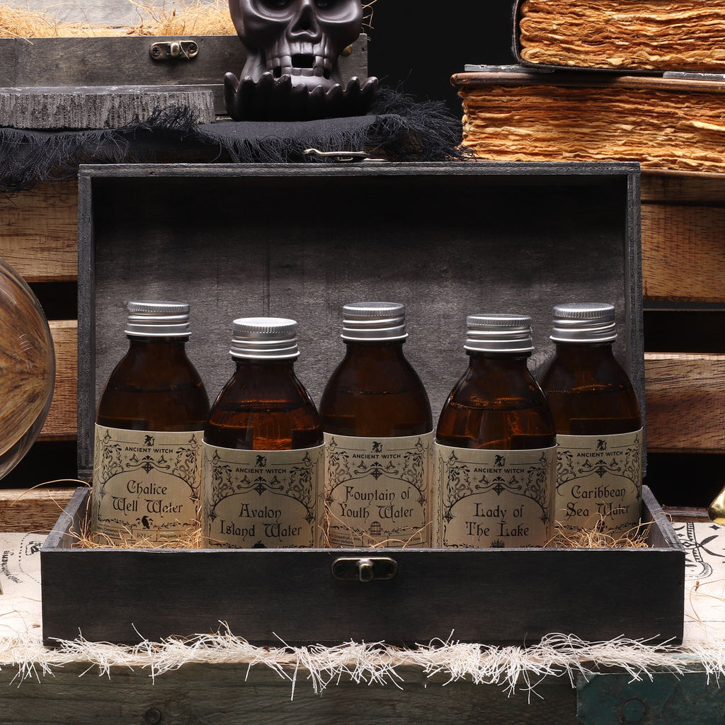 Coffret contenant plusieurs eaux rituelles Ancient Witch, collection complète pour rituels spirituels