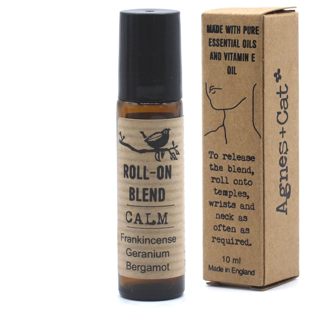 Flacon roll-on huiles essentielles calme 10 ml et packaging naturel pour rituel de bien-être et relaxation