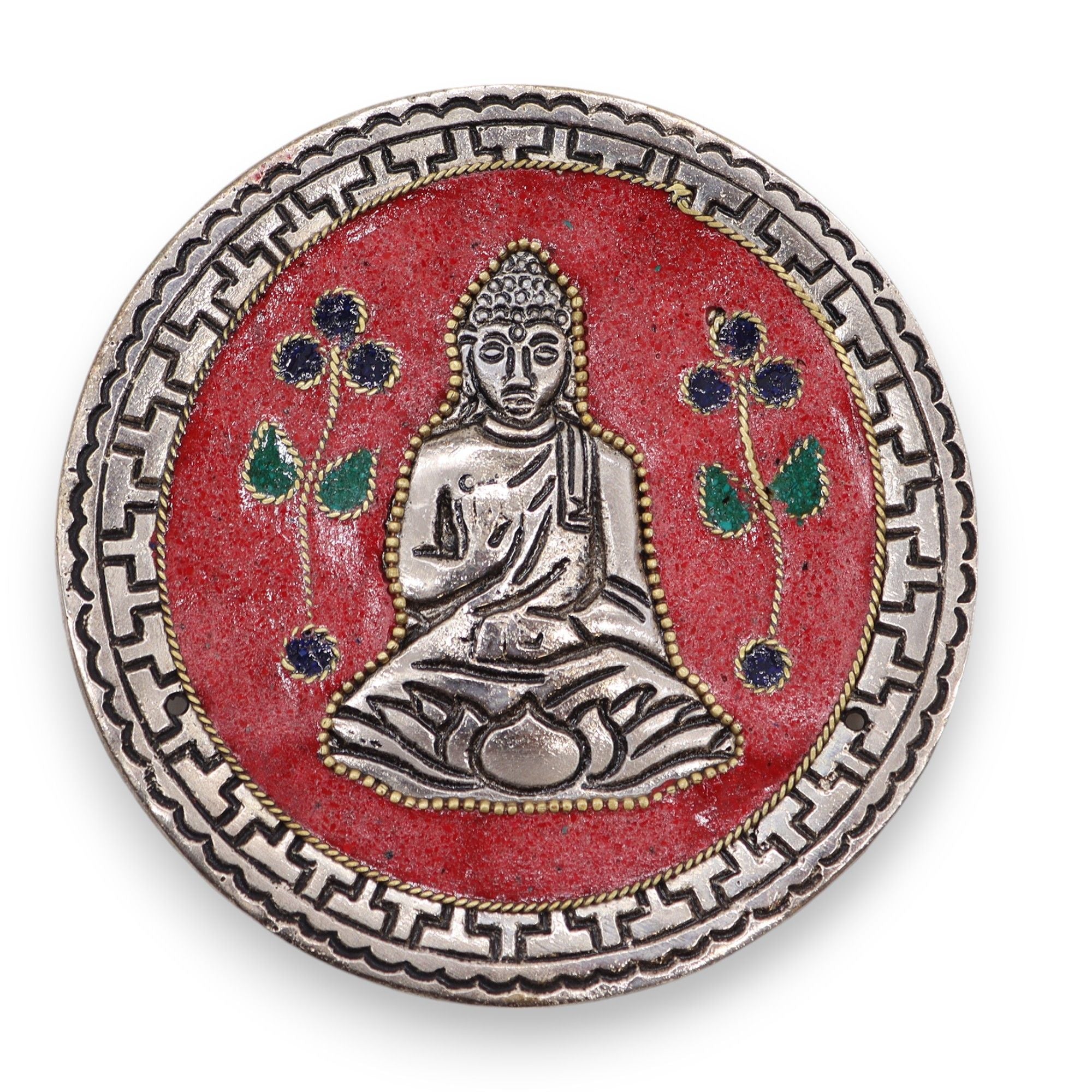 Porte-encens rond Bouddha rouge en aluminium artisanal de 10 cm vu de face pour méditation