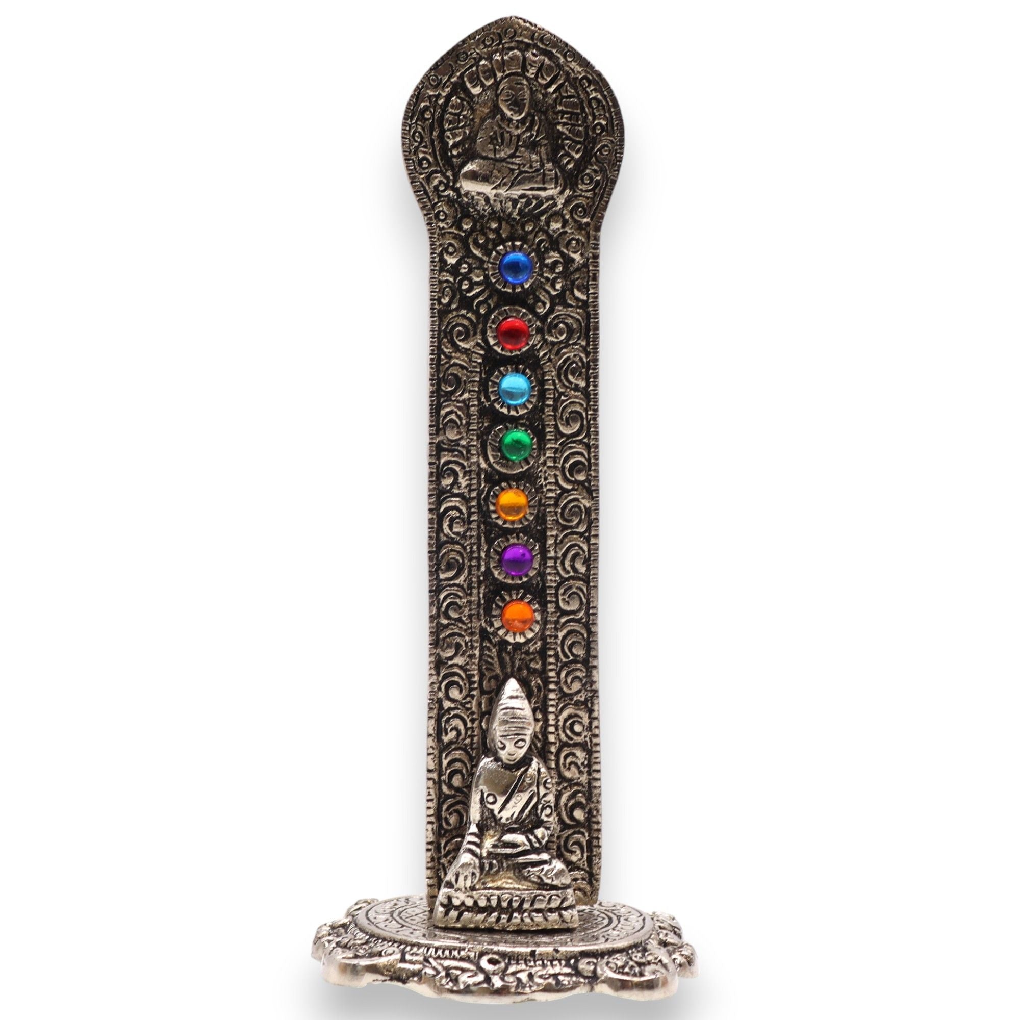 Porte-encens Tour Bouddha 7 Chakras 16 cm en aluminium, vue de face avec pierres colorées 7 chakras, idéal pour rituel de méditation et alignement énergétique.
